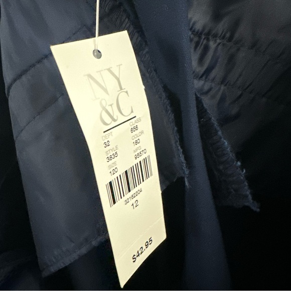 2/$20 NWT New York & Company Blue Crop Straight Leg Pants Women's Size 12 - Picture 5 of 7